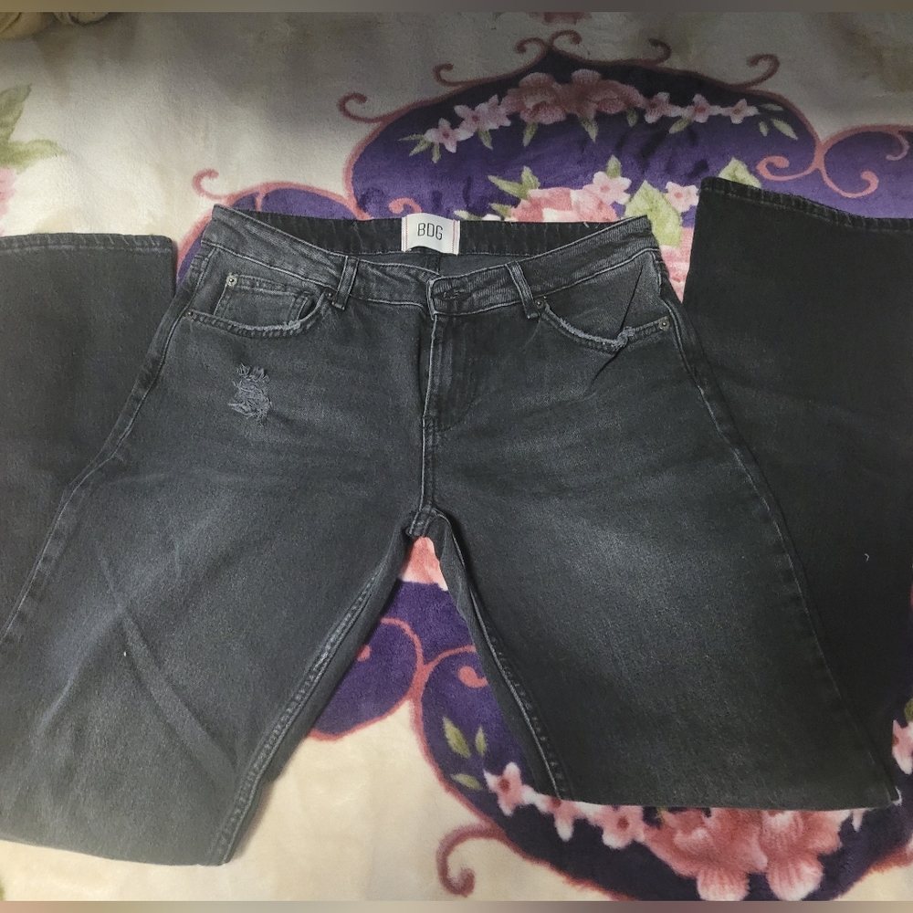 BDG *NWOT* Low Rise Slim Boot Cut Black Distressed Jeans